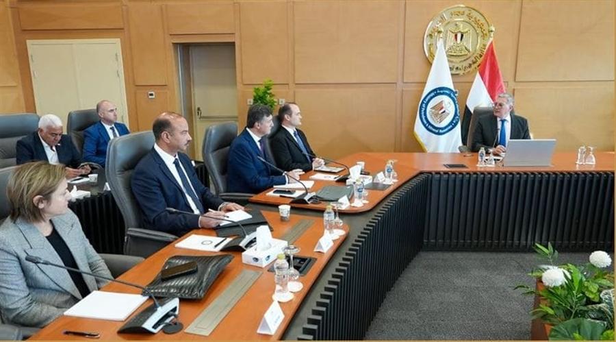وزير البترول يستعرض الخطة الخمسية للبحث والاستكشاف أمام الشركات العالمية